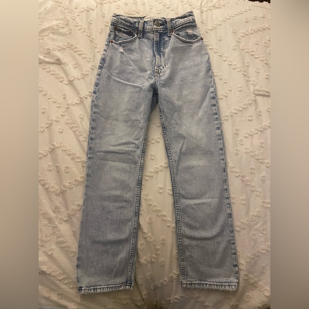 Abercrombie & Fitch Curve Love Ultra High Rise Ankle Straight Jean